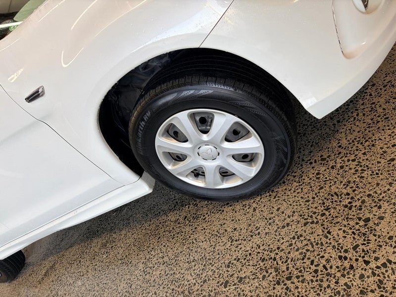 2012 Mitsubishi RVR, photo 3