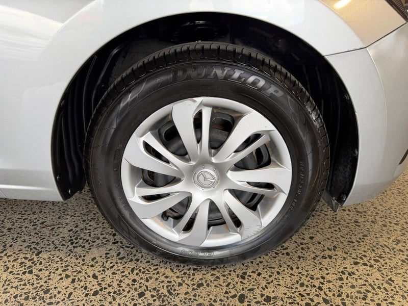 2017 Mazda Demio, photo 3