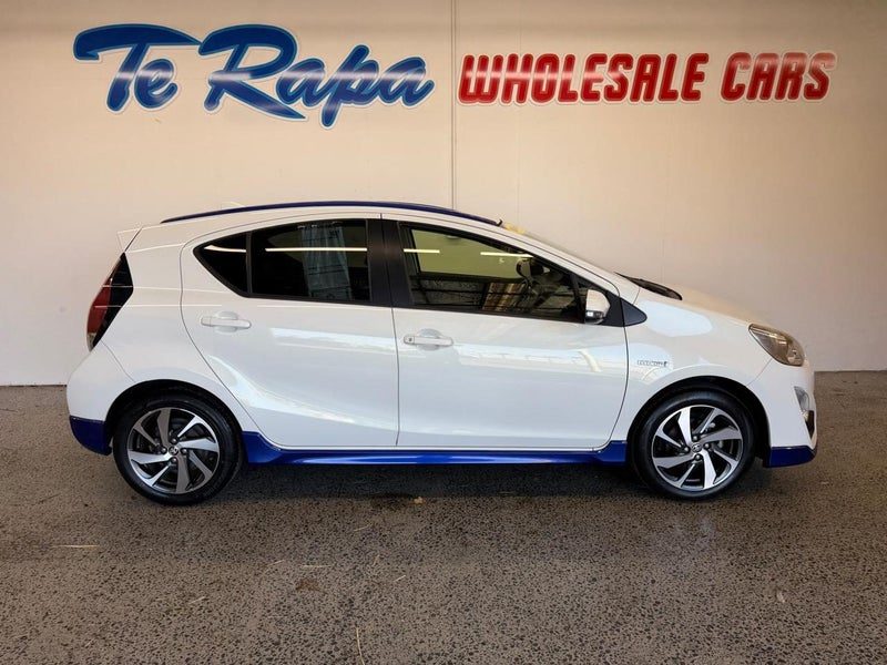 2014 Toyota Aqua HYBRID