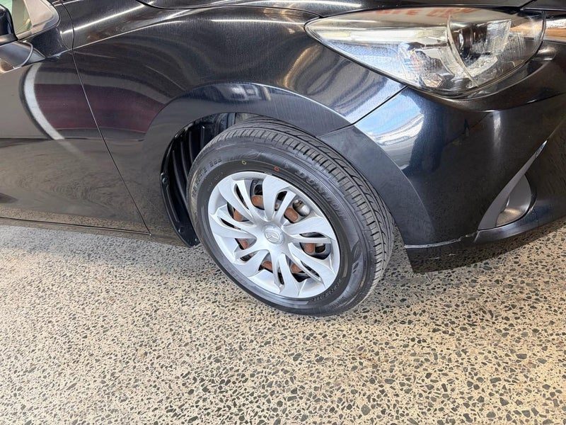 2015 Mazda Demio, photo 3