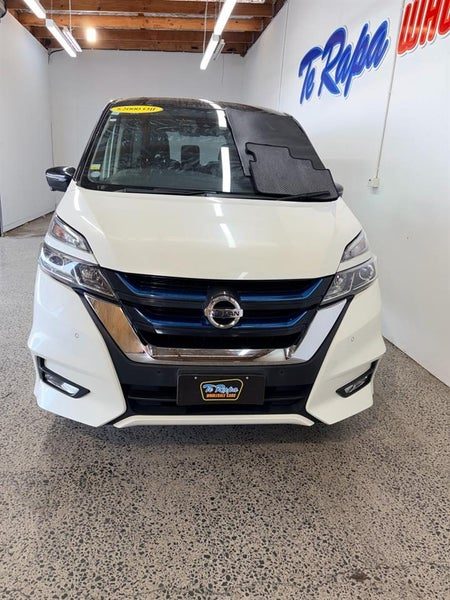 2018 Nissan Serena E-POWER, photo 2