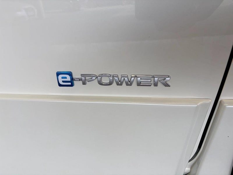 2018 Nissan Serena E-POWER, photo 3