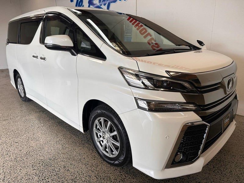 2015 Toyota Vellfire, photo 2