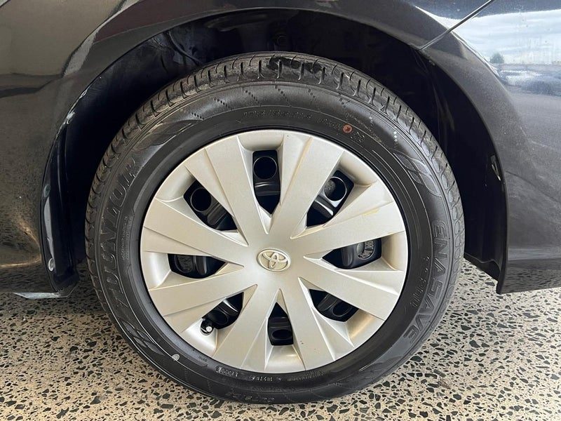 2016 Toyota Corolla FIELDER HYBIRD, photo 2