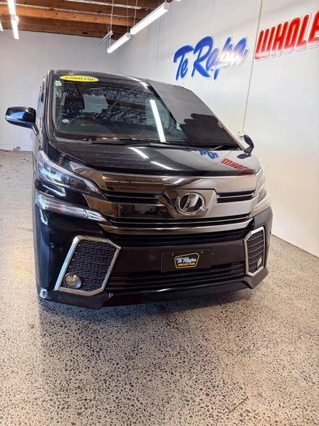 2015 Toyota Vellfire, photo 2