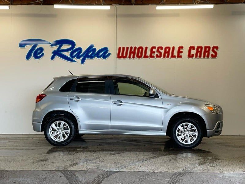 2012 Mitsubishi RVR M