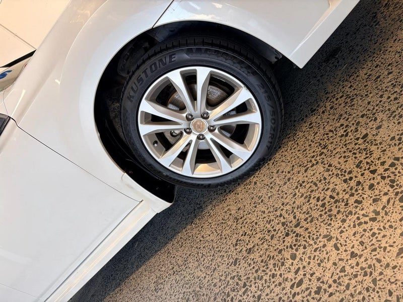 2013 Subaru Legacy AWD, photo 3