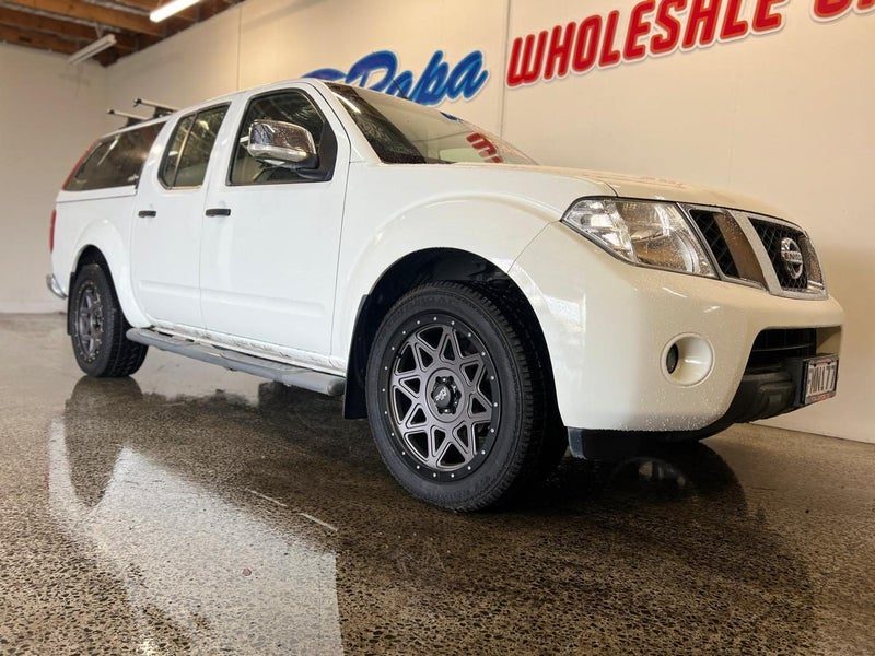 2010 Nissan Navara 2WD STX PETROL, photo 3