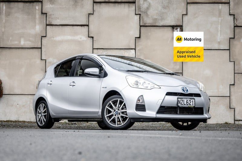 2013 Toyota Aqua S 1.5P Hybrid