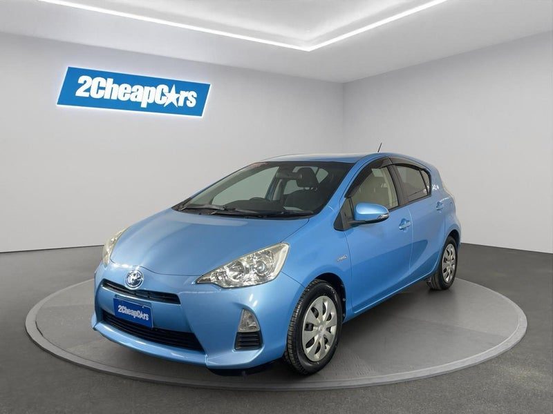 2013 Toyota Aqua S, main photo