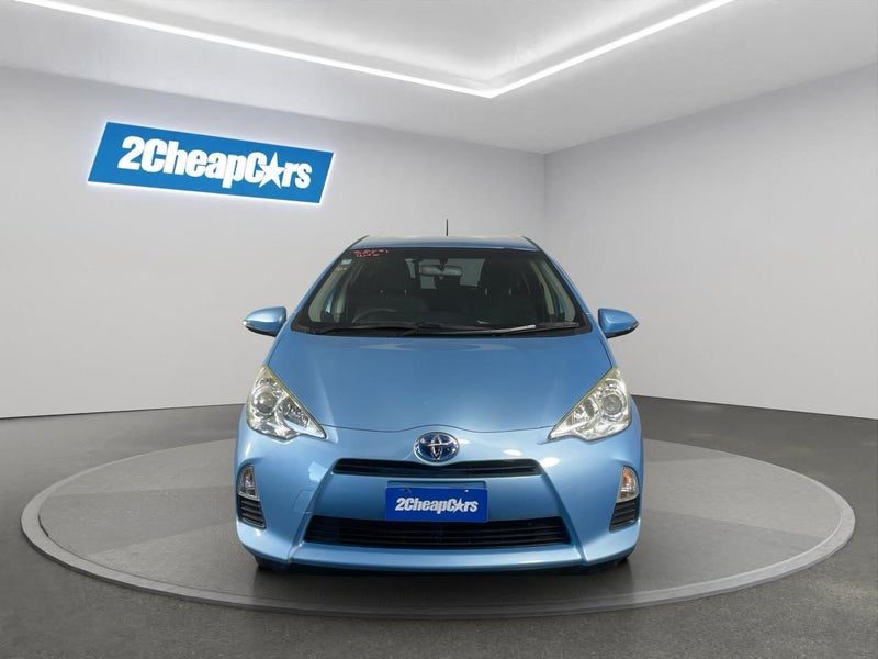 2013 Toyota Aqua S, photo 2