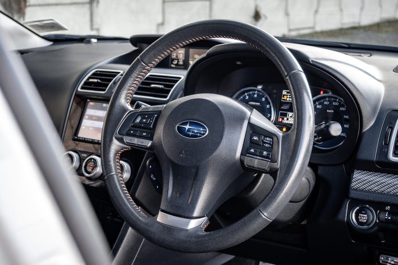 2015 Subaru XV AWD, photo 2