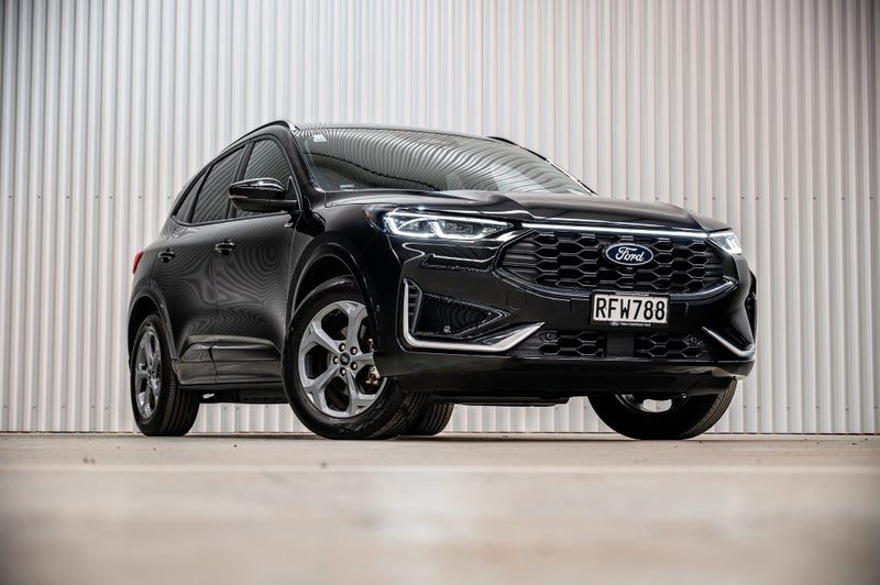 2025 Ford Escape St-Line X Phev Plug in Hybrid