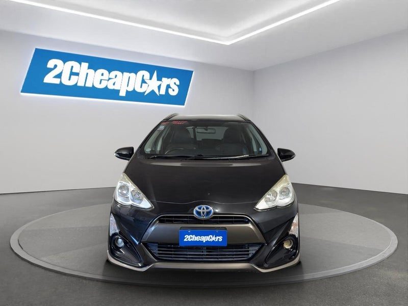 2015 Toyota Aqua X-URBAN, photo 2