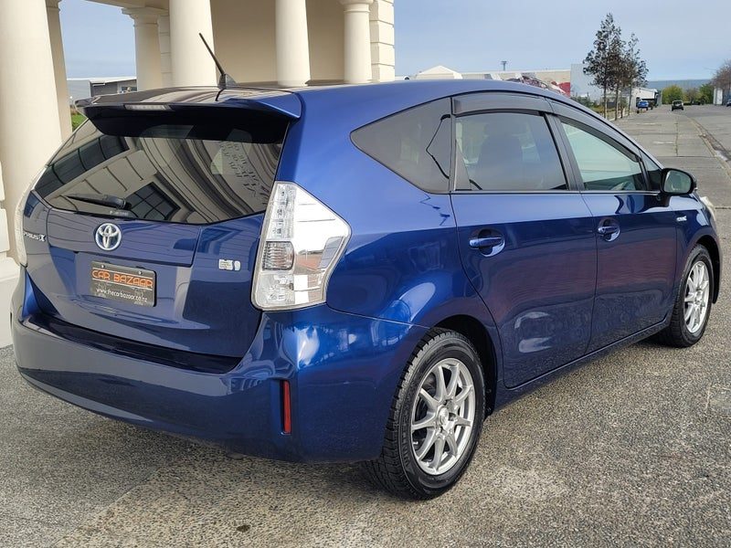 2012 Toyota Prius Alpha|Hybrid|5 Seats, photo 3