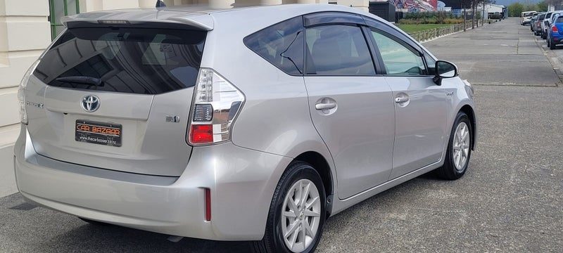 2013 Toyota Prius 1.8 Hybrid 7 Seater, photo 3