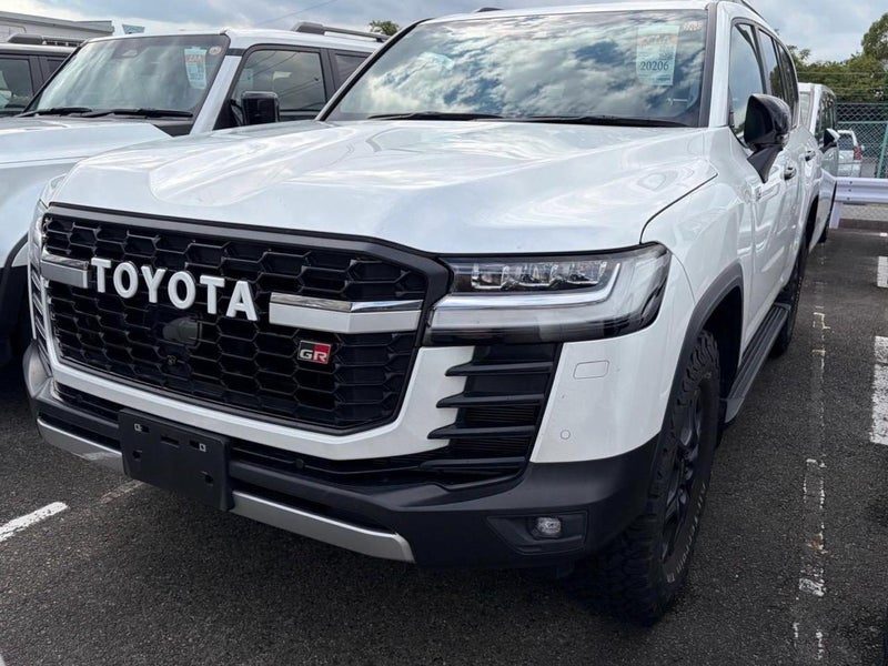 2022 Toyota Land Cruiser GR Sport, photo 2