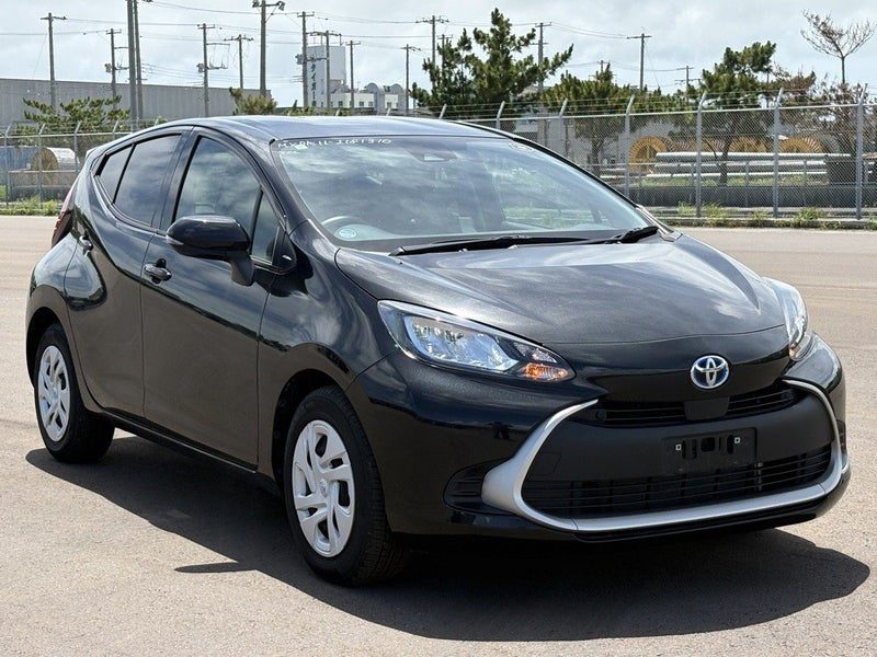 2024 Toyota Aqua LATE MODEL LOW KM HYBRID