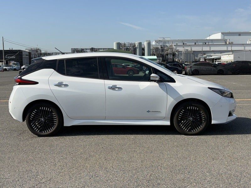 2022 Nissan Leaf G, photo 2