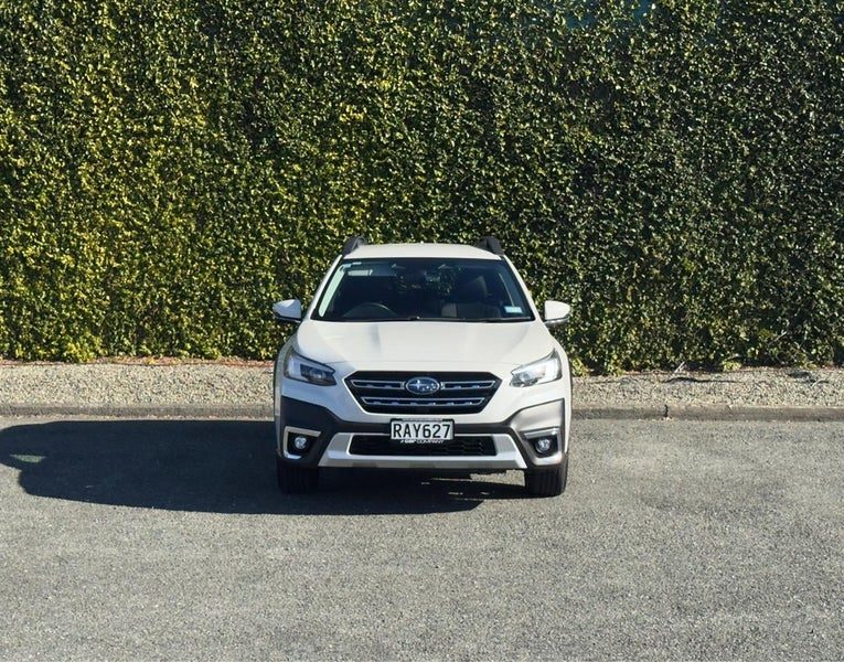 2025 Subaru Outback Sport, photo 2