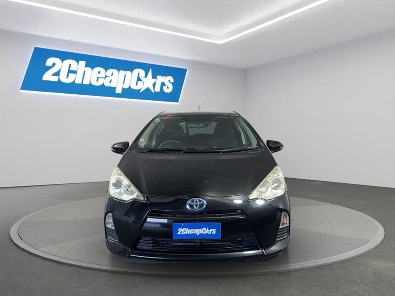 2013 Toyota Aqua S, photo 2