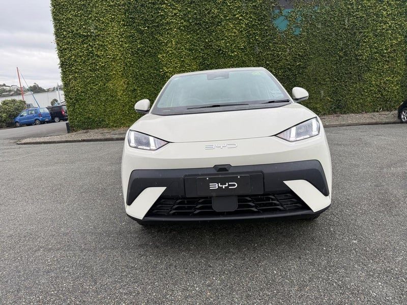2026 BYD ATTO 1 Essential, photo 3