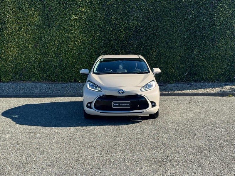 2021 Toyota Aqua, photo 2