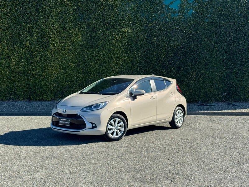2021 Toyota Aqua, photo 3