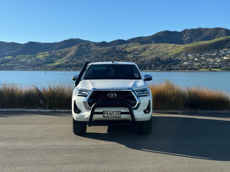 2022 Toyota Hilux SR5, photo 2