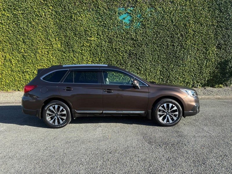 2017 Subaru Outback Limited, photo 3