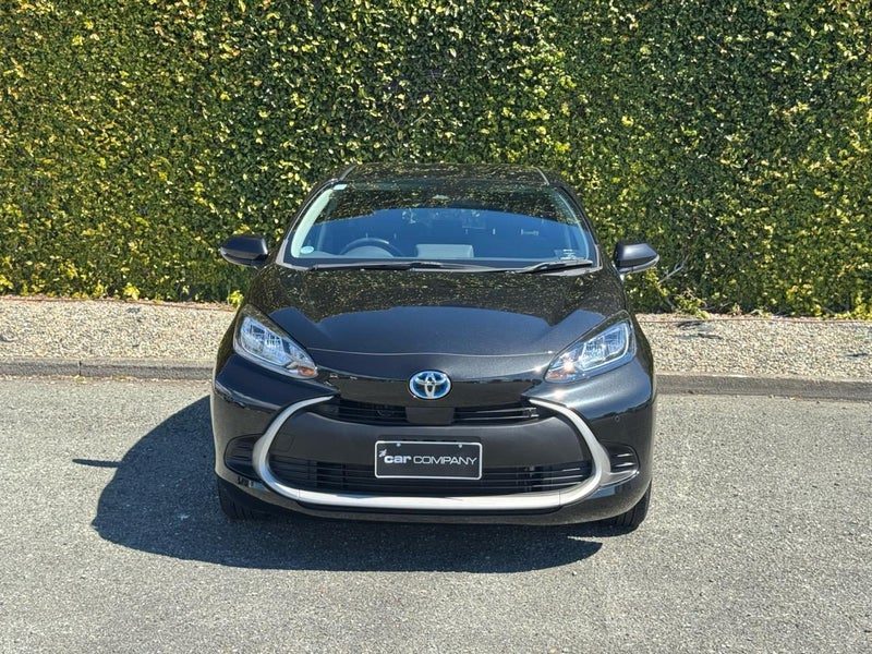 2024 Toyota Aqua LATE MODEL HYBIRD WITH LOW KMS, photo 2