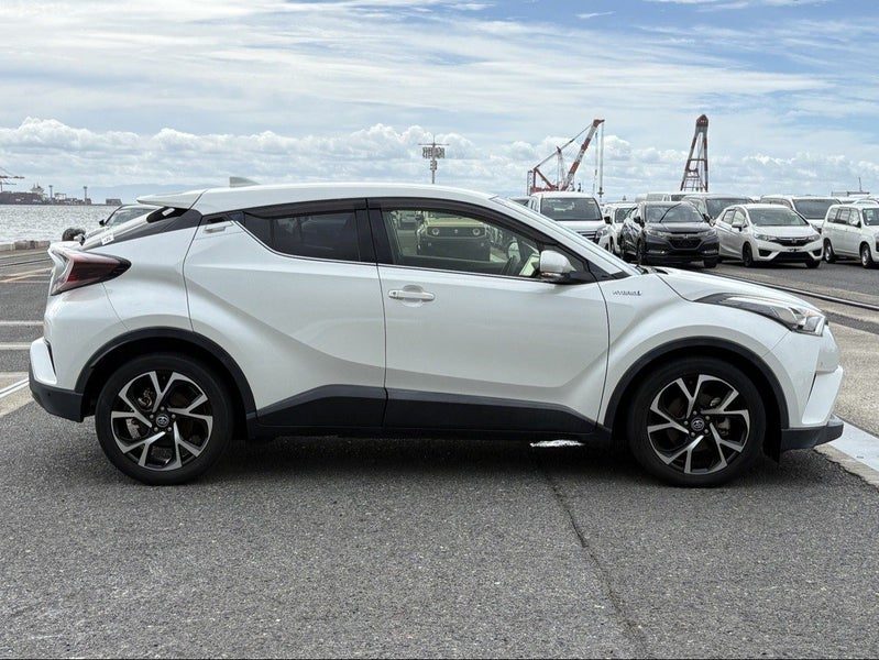 2017 Toyota C-HR G, AERO SPEC, LUXURY MODEL, photo 2