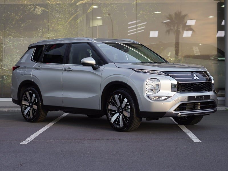2026 Mitsubishi Outlander XLS 7 Seater