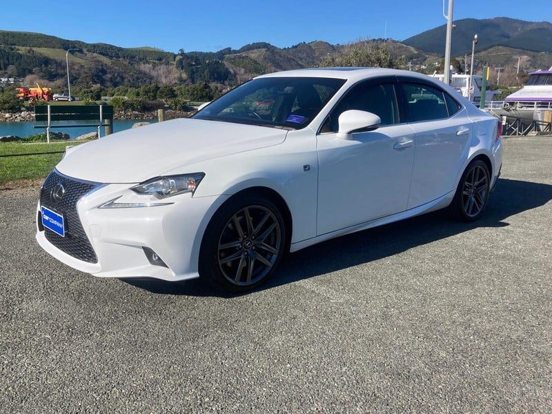2015 Lexus IS 200 F Sport, photo 3