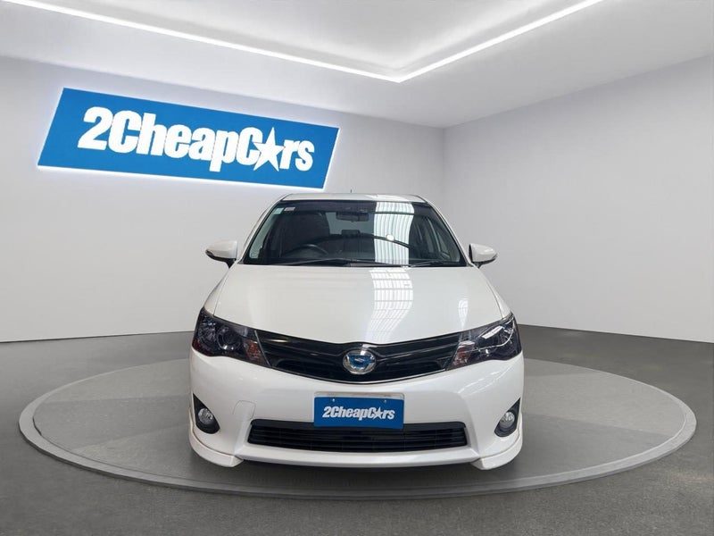 2013 Toyota Corolla Fielder Hybrid WXB, photo 2