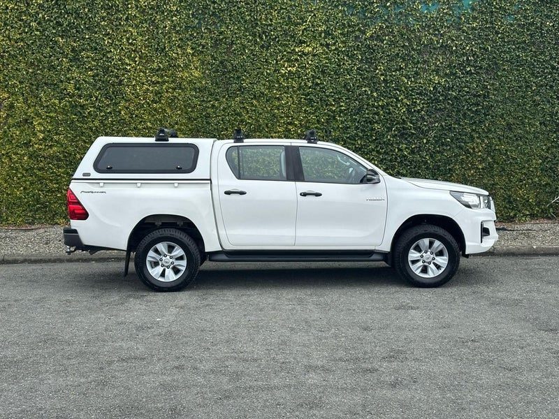 2019 Toyota Hilux SR, photo 2