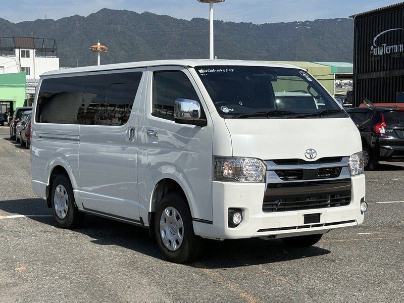 2020 Toyota Hiace GL