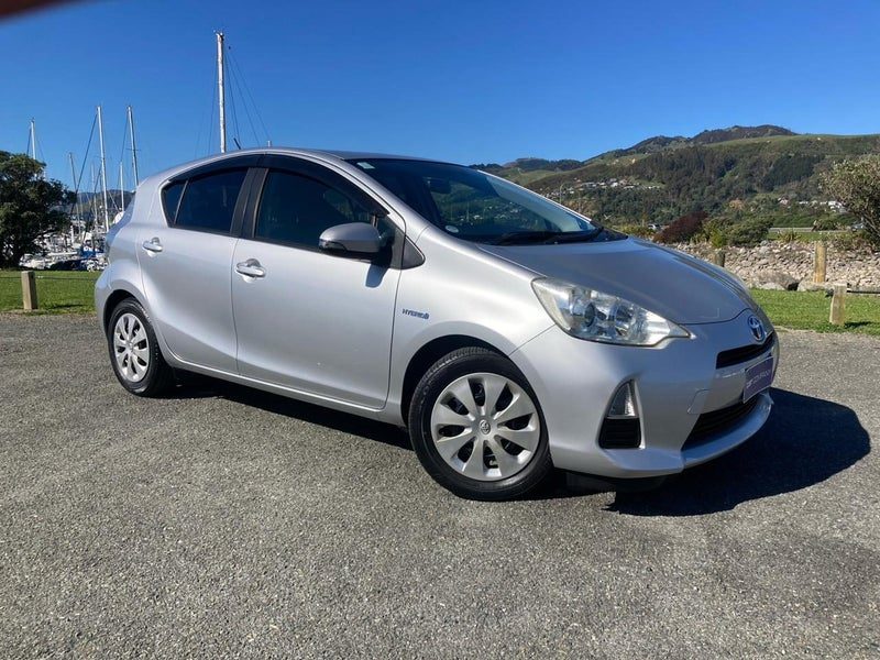 2012 Toyota Aqua S