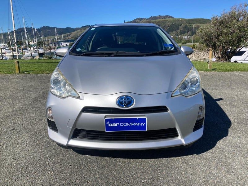 2012 Toyota Aqua S, photo 3