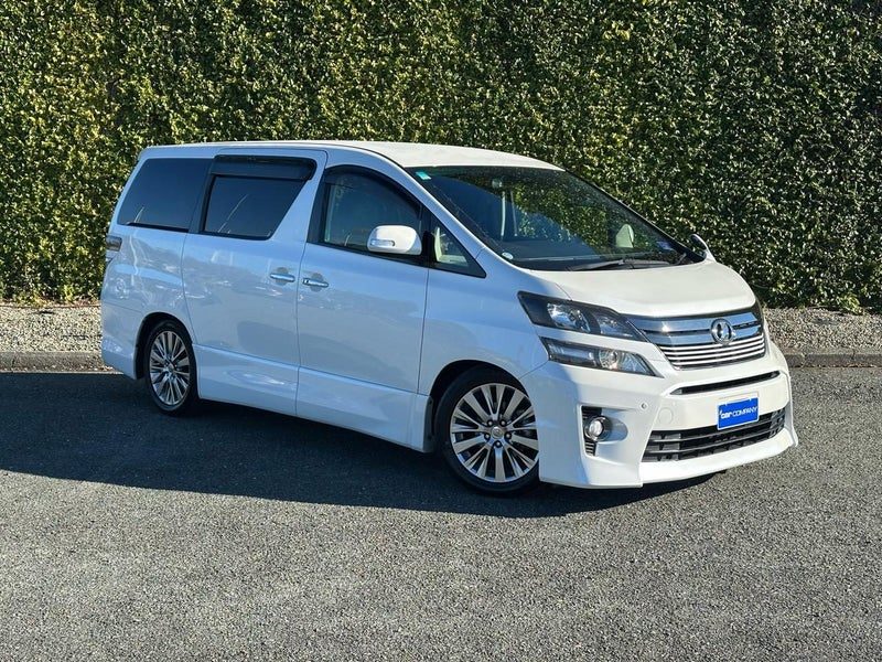 2013 Toyota Vellfire 7 Seater