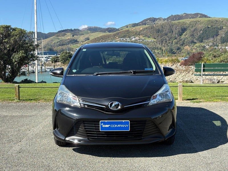 2015 Toyota Vitz, photo 3