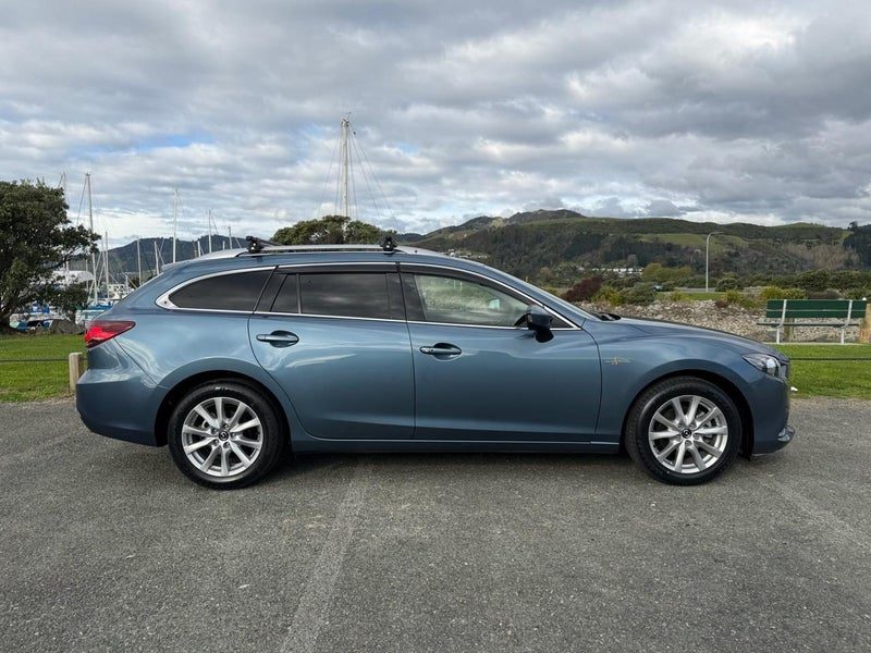 2014 Mazda Atenza 20S, Super low kms, Roof Racks, photo 2