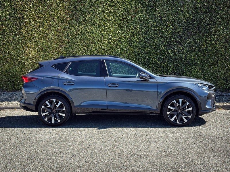2025 Cupra Formentor V NZ NEW ONE OWNER HYBRID, photo 3