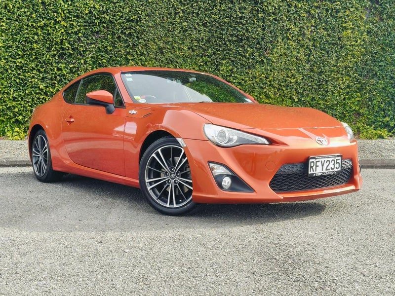 2015 Toyota 86 GT, Auto, Orange with Black Alloys