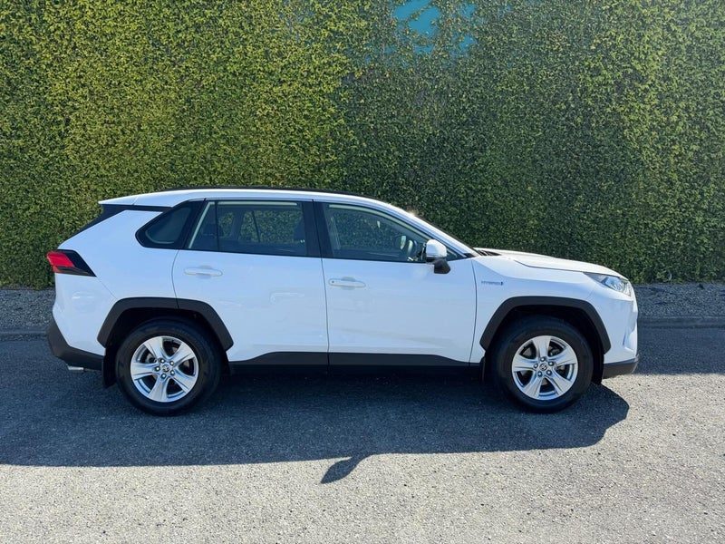 2020 Toyota RAV4 GX HYBRID AWD POPULAR MODEL, photo 2
