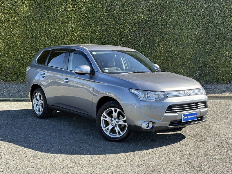 2014 Mitsubishi Outlander 24G 7 Seater