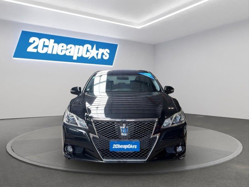 2013 Toyota Crown ATHLETE, photo 2
