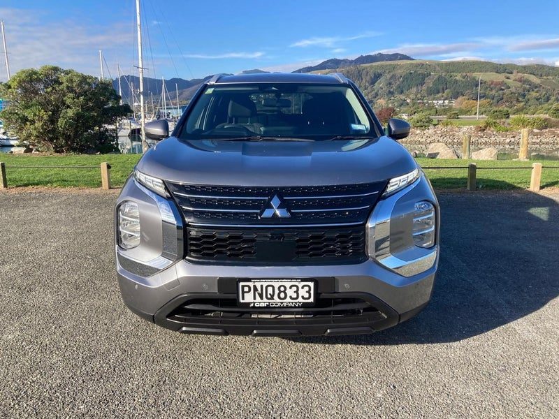 2022 Mitsubishi Outlander LS 5 Seater, photo 3