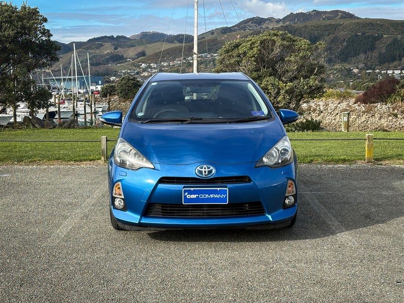 2012 Toyota Aqua S, photo 2