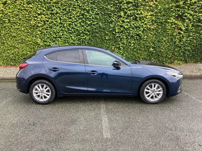 2017 Mazda Axela 15S 6 Airbags, Popular Model, photo 2